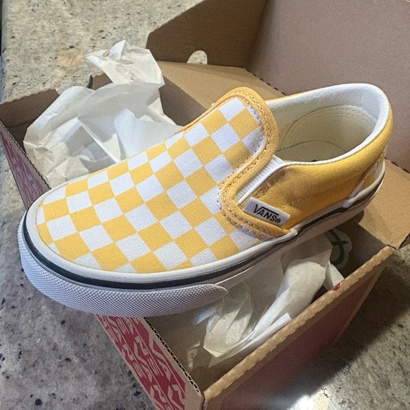 Vans Classic Slip-Ons Checkered Kids’ Shoe NWT - Picture 5 of 10